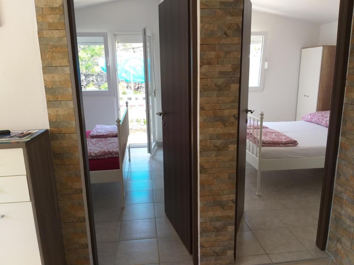 Familien Ferienhaus Vir Croatia 150M Strand Restaurant Einkaufen Экстерьер фото